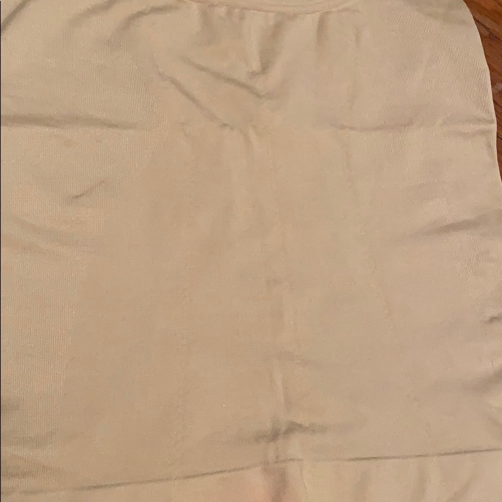 Shape top - Picture 2 of 2